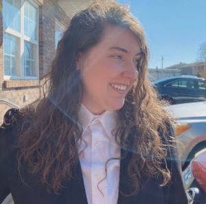 Meet your Posher, Caitlin